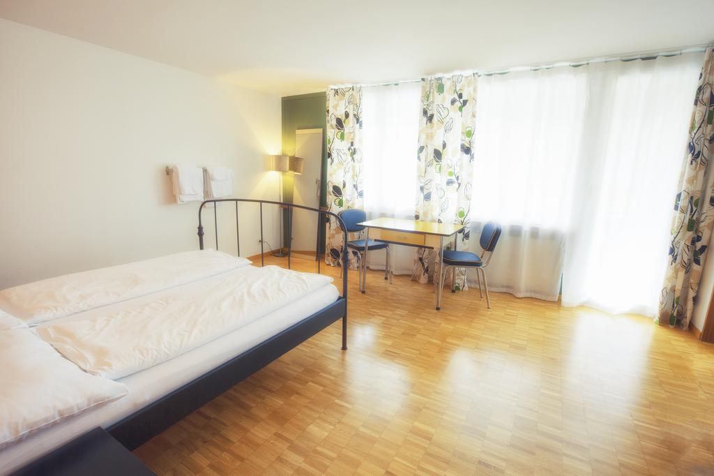 Bettstatt-Neustadt Lucern Pokoj fotografie